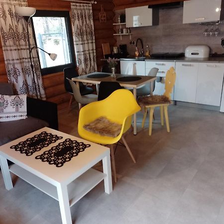 Chatka Pod Lasem Щирк Экстерьер фото